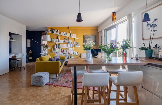 Eiffel Tower Design Residence - Photo 17