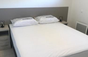 V0775 - Apt récent 4 pers avec climatisation piscine et parking 200 m plages - Foto 42