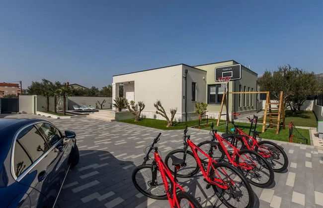 Sophisticated Oasis Residence Villa With Pool - Foto 35