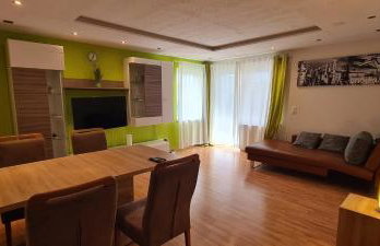 Exklusive moderne 2 Zi. Wohnung in ruhiger Lage - Foto 1