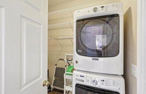 5BD Vacation Retreat - Pool Patio Cinema - Foto 35