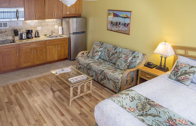 Tropical Studios at Marine Surf Waikiki - Photo 37