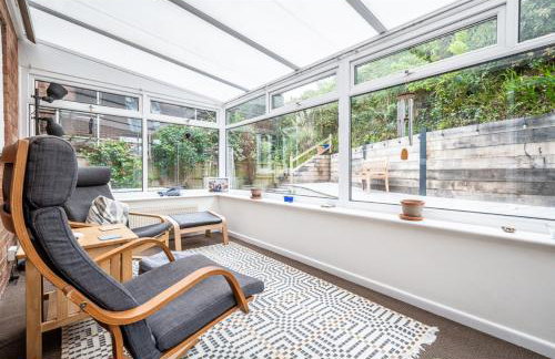 4 Bed Retreat with Balcony & Estuary views - Photo 29