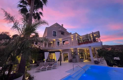 ULTIMATE LUXURY DREAM VILLA with 7 BEDROOMS, GYM, SPA and INFINITY POOL - Photo 62