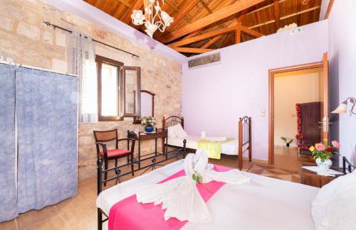 Mountain Oasis - Pool & Playground near Neda Falls - Foto 48