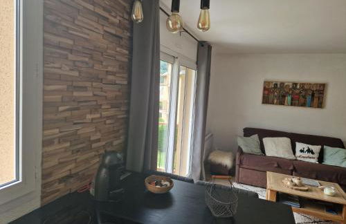 Appartement rénové proche de Luz Saint Sauveur 1chambre et 1 coin cabine - Foto 4