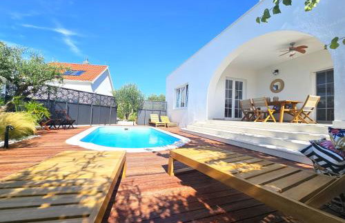 The Three Flowers Pool House - Foto 13