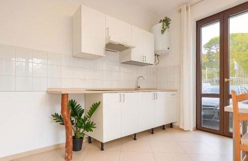 Free parking 5 minutes from the bus stop - Foto 9