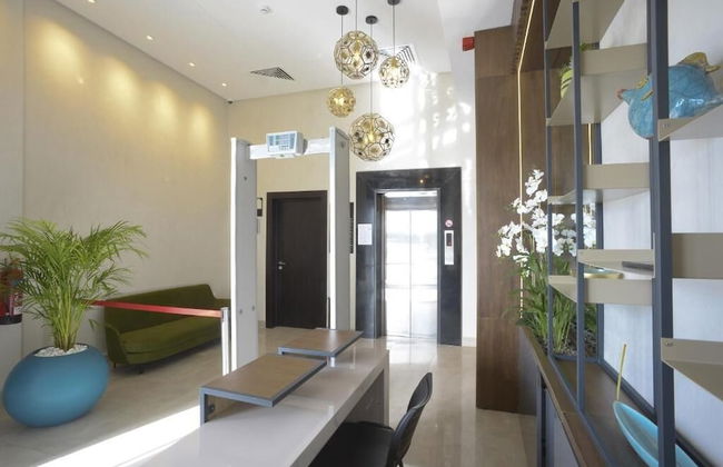 Maia Hotel Suites - Photo 48