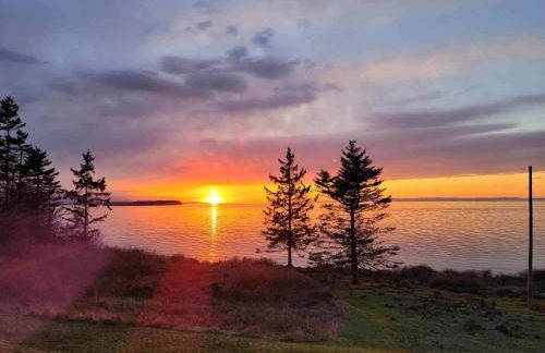 EcoBluff Retreat - Sunset & Water Views! - Foto 23