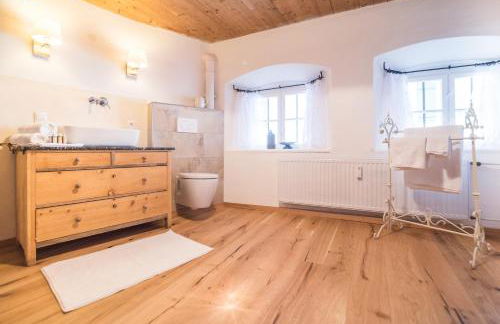 Das Schusterhäusl - Urlaub im oberbayerischen Baudenkmal - Foto 40