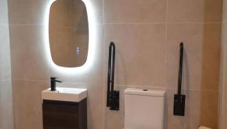 Afan Valley Hotel Suites Modern Ensuite Room for Contractors with Free Parking & WiFi - Foto 3