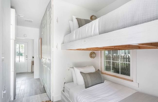 Cast Away by Avantstay Stunning Modern Home Near Beach w/ Two Kitchens - Foto 36