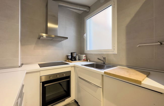 AinB Barcelona Sants Apartments - Photo 63