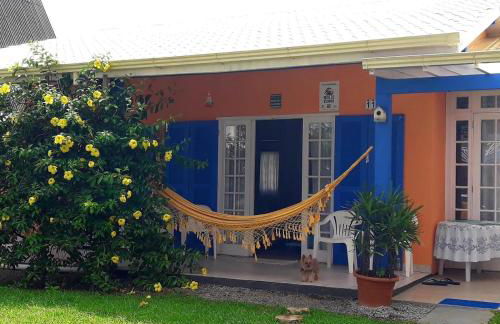 Casa a 50m praia da Pinheira configuravel de 1 ate 8 pessoas - Foto 1