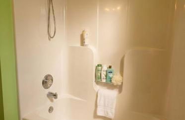 Relaxing Ranch With 1 King and 2 Queens Fast Wifi - Foto 18