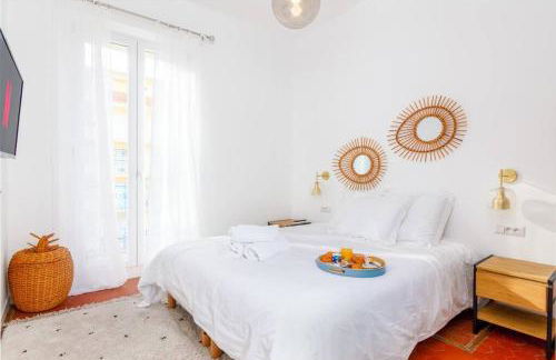 Luxury 3 Bd Aptment with Sea view - Photo 2