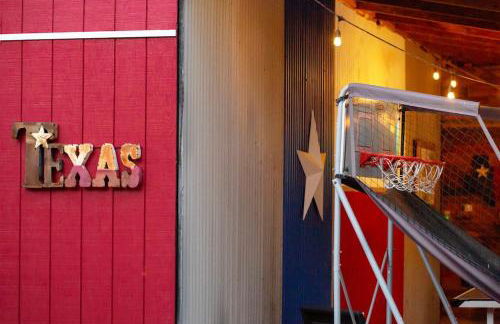 Red Barn Inn Feed Deer and play games & Firepit - Foto 6