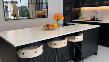 Modern Luxury Home with Spacious Garden close to Warner Bros Studio - Foto 3