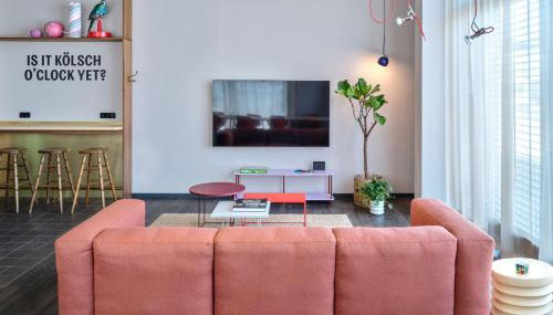 STAYERY Cologne Ehrenfeld - Live Music Hall - Foto 4, Lobby or reception