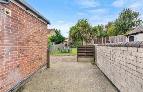 HILLTOP PLACE SUITES 5 beds for CONTRACTORS and FAMILIES near MEADOWHALL with FREE PRIVATE PARKING - Foto 27