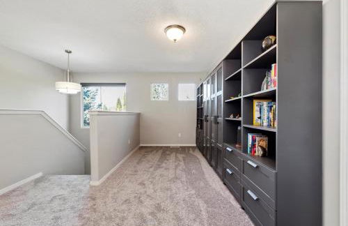 Urban Escape Steps to Downtown - Photo 27