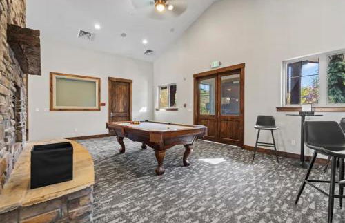 Pvt Hot Tub, Game Rm, Fire Pit, 12 Min Ski and PC - Foto 77