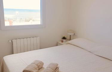 Vistas y terraza panorámica frente al mar en Denia, Las Rotas - Photo 20