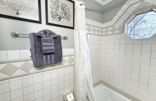 Stylish 2BR in Decatur - Big Deck - Pets OK - Fire Pit - Foto 19