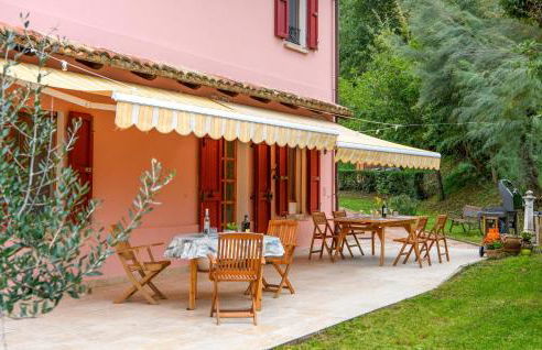 3 Bedroom Amazing Home In Montelabbate - Photo 6