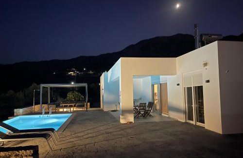 Villa Fortuna with Private Pool - Foto 4