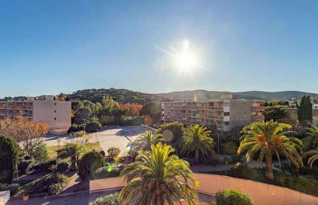 1 bedroom Apartment in Bormes-les-Mimosas with swimming pool and garden - Photo 14