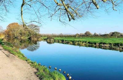 Canal view 2 bedrooms end of terrace - Foto 52