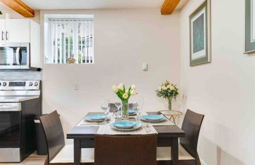 Adorable new studio with free parking and WiFi - Foto 4