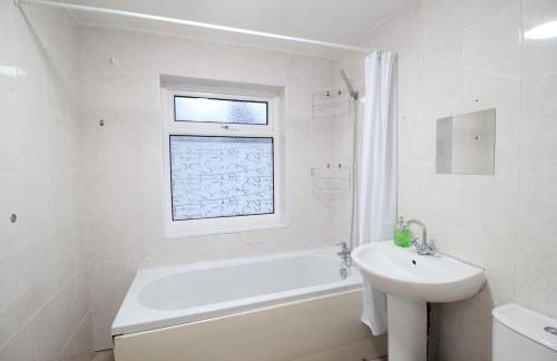 Olive Contractor House - Foto 26