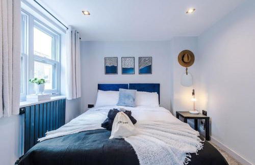 Incredible Home With Games Room, Sleeps 8, Parking Included, Perfect For Groups, Families, Contractors, Professionals - Photo 32