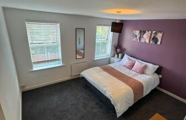 Town Centre spacious 4 bed town house - Foto 15