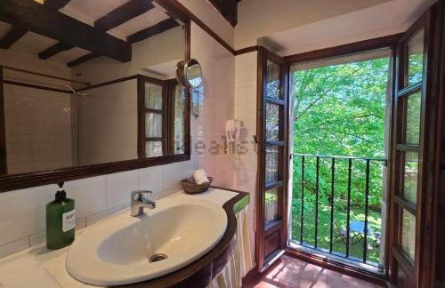 Casona De La Salceda - Photo 21