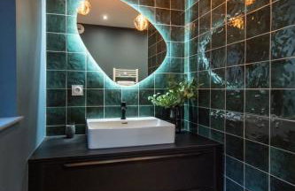 Legendary ski & cycling 4 to 6 guest getaway - Photo 20