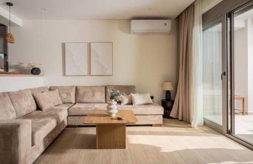 Cantouni Villa, Luxury 5BR Retreat with Pool & Jacuzzi Near Town by Villa Mana Gers - Photo 19