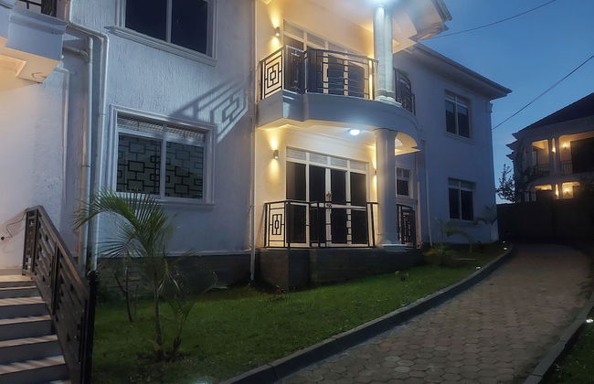 Cozy 2-bed Apartment in Akright City, Bwebajja - Foto 22