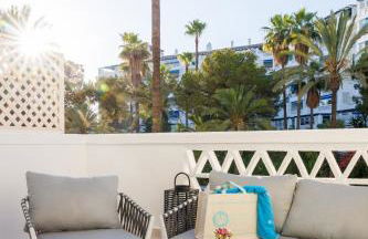 MARBELLA BANUS SUITES - Banus Playas del Duque Seaside Residential - Photo 28