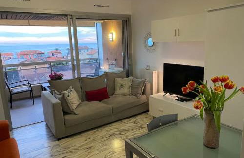 Sea View Apartment - Private Parking, Swimming Pool, Air Conditioning - Foto 5