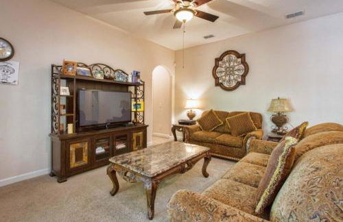 Private Oasis With Pool & Spa- 3400clr 4 Bedroom Home by RedAwning - Foto 35