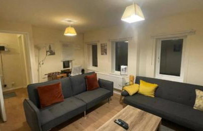 Cosy House- Sleeps 7 Centrally Located Free Parking, Fast WIFI Smart Tv with Sky and Netflix Business Travellers Relocators Leisure Welcome - Foto 25