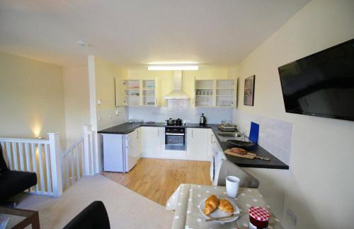 AmberBlue@Epsom - Photo 39