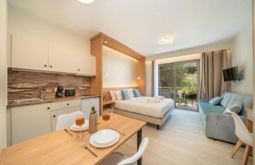 Nicole Studios - Foto 1