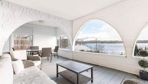 2-Unit House, big Lake Winnisquam views - Sleeps 13 - Foto 3