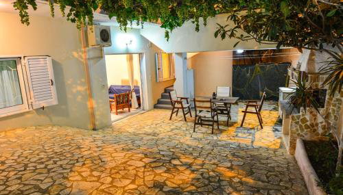 White Villa - Foto 3, Garden, Garden view