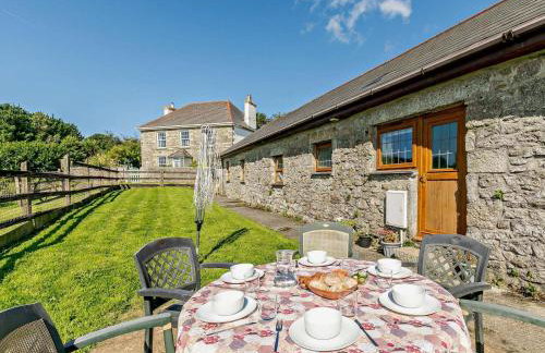 3 Bed in Falmouth oc-conwi - Photo 1